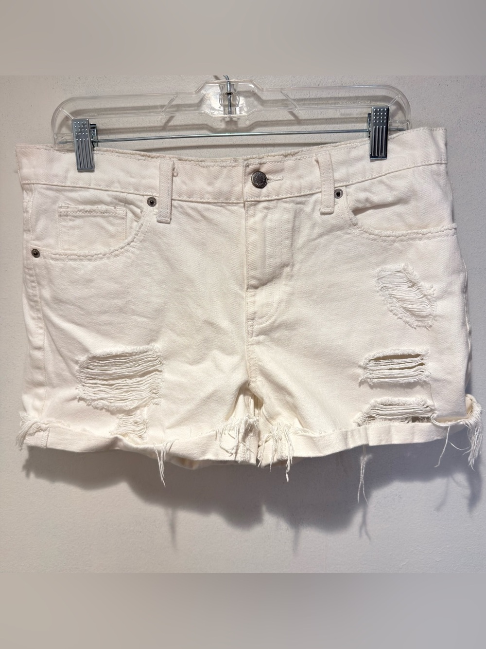 Lucky Brand White Distressed The Boyfriend Short Denim Shorts 4” Inseam Sz 6/28